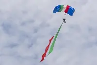Lancio paracadutisti Esercito in occasione del 158esimo anniversario della costituzione, cerimonia avvenuta a Roma l'8 maggio 2019