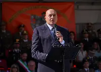 Gorizia, 5 settembre 2025. Piazza della Vittoria cerimonia di rientro della Brigata di Cavalleria “Pozzuolo del Friuli”, dalla missione Unifil in Libano. Il ministro della Difesa, Guido Crosetto, durante il suo discorso