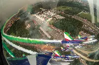 AMI: sorvolo aerei "Frecce Tricolori" della Pan (Pattuglia acrobatica nazionale) sull'autodromo di Monza