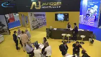 Stand con in mostra le soluzioni delle attrezzature aeroportuali promosse da Aviogei durante il GSE Expo di Lisbona 2026