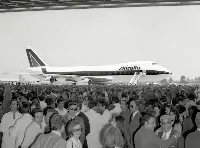 Il primo Boeing B-747/143 (marche I-DEMA) di Alitalia atterra all'aeroporto di Roma-Fiumicino il 20 maggio 1970