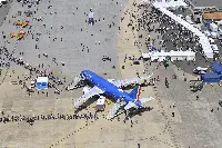 Aereo A-320neo di ITA Airways con la particolare livrea dedicata al centenario AMI visitabile da tantissime persone in fila durante la cerimonia svoltasi a Pratica di Mare dal 16 al 18 giugno 2023
