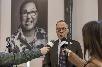 Milano, 30 gennaio 2026. Armando Brunini, ad di Sea, alla mostra fotografica "The World in Motion&rdquo;, di Steve McCurry inaugurata all'aeroporto milanese di Malpensa