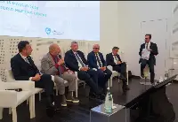 Roma, 13 maggio 2026. Convegno "Bromance Diesel Revolution: scenari e soluzioni per la riduzione del costo carburante" svoltosi presso il Montecitorio Meeting Centre: tra gli interventi Gaetano Intrieri, ad Aeroitalia (secondo da sinistra, con il microfono in mano) e Salvatore Deidda (secondo da destra) presidente commissione Trasporti Camera