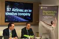 Conferenza-stampa S7 Airlines svoltasi a Verona il 6 febbraio 2020: da sinistra Camillo Bozzolo, direttore commerciale Aviation Gruppo Save e Marzio Scamolla, S7 Group Country Manager Italy
