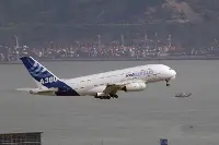 Airbus A-380 Super jumbo